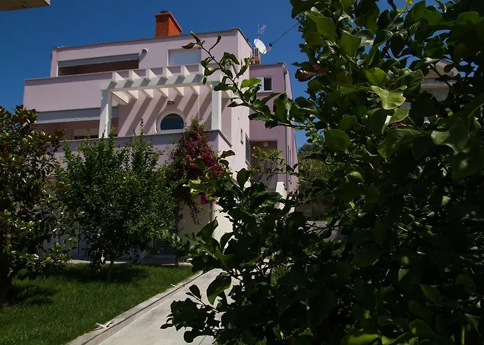 Apartment Ika