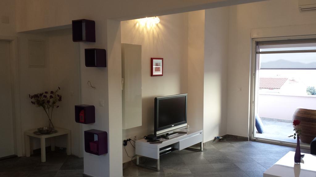 Ika Apartment *